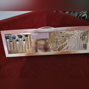 28 piece makeup brush set